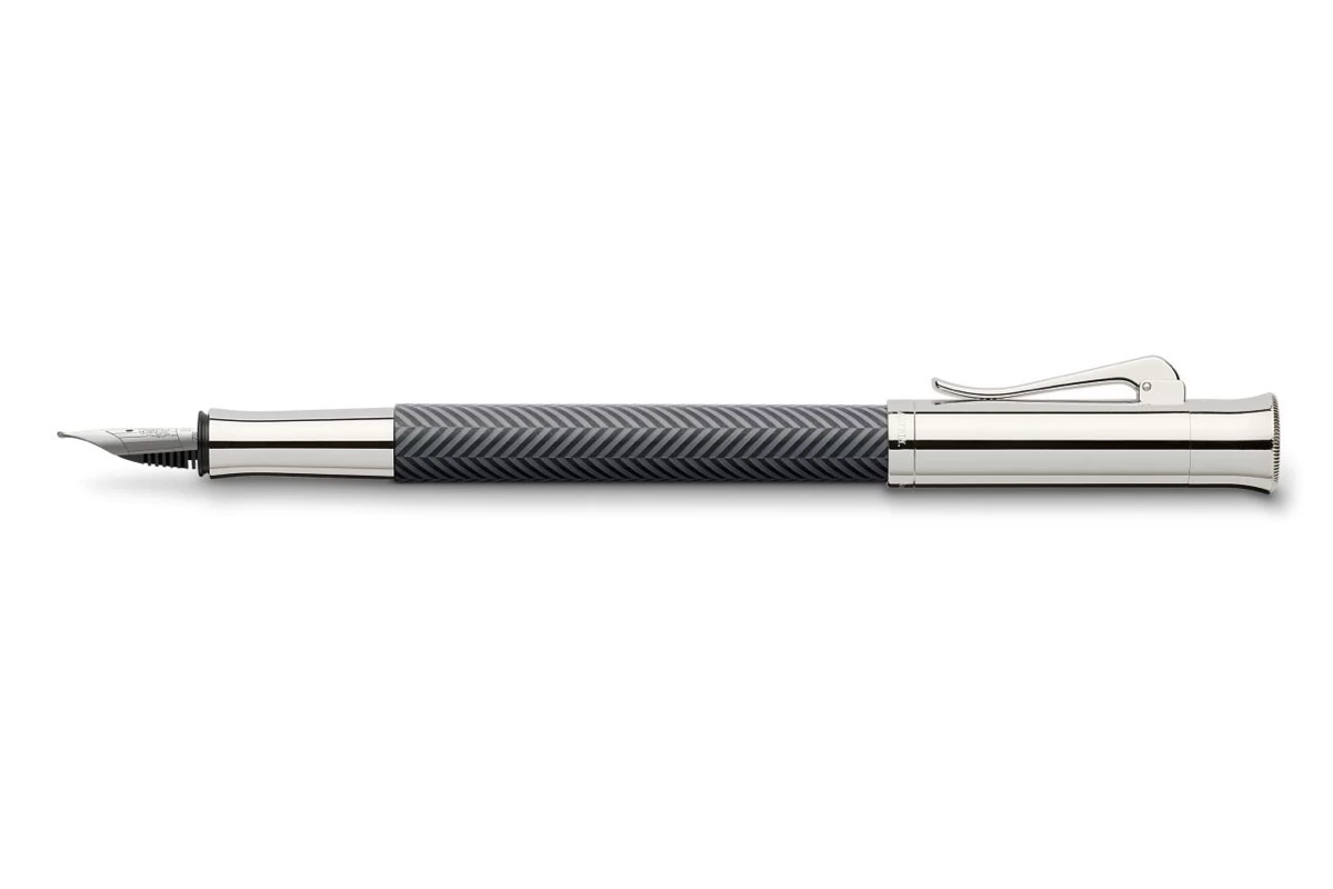 Graf Von Faber-Castell Guilloche Cisele Anthracite Vulpen 1 Graf Von Faber-Castell Guilloche Cisele Anthracite Vulpen