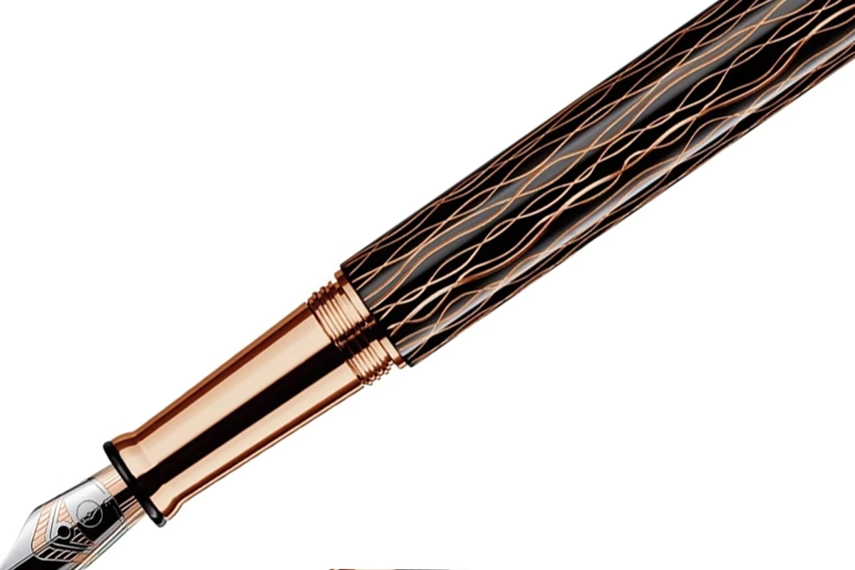 Otto Hutt Design 04 Rosegold Wave Black Vulpen 2 Otto Hutt Design 04 Rosegold Wave Black Vulpen - Afbeelding 2