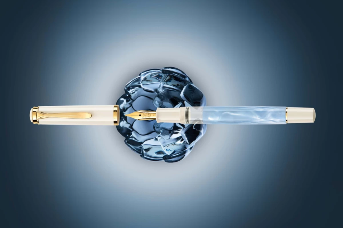 Pelikan Classic M200 Pastel Blue Vulpen 3 Pelikan Classic M200 Pastel Blue Vulpen - Afbeelding 3