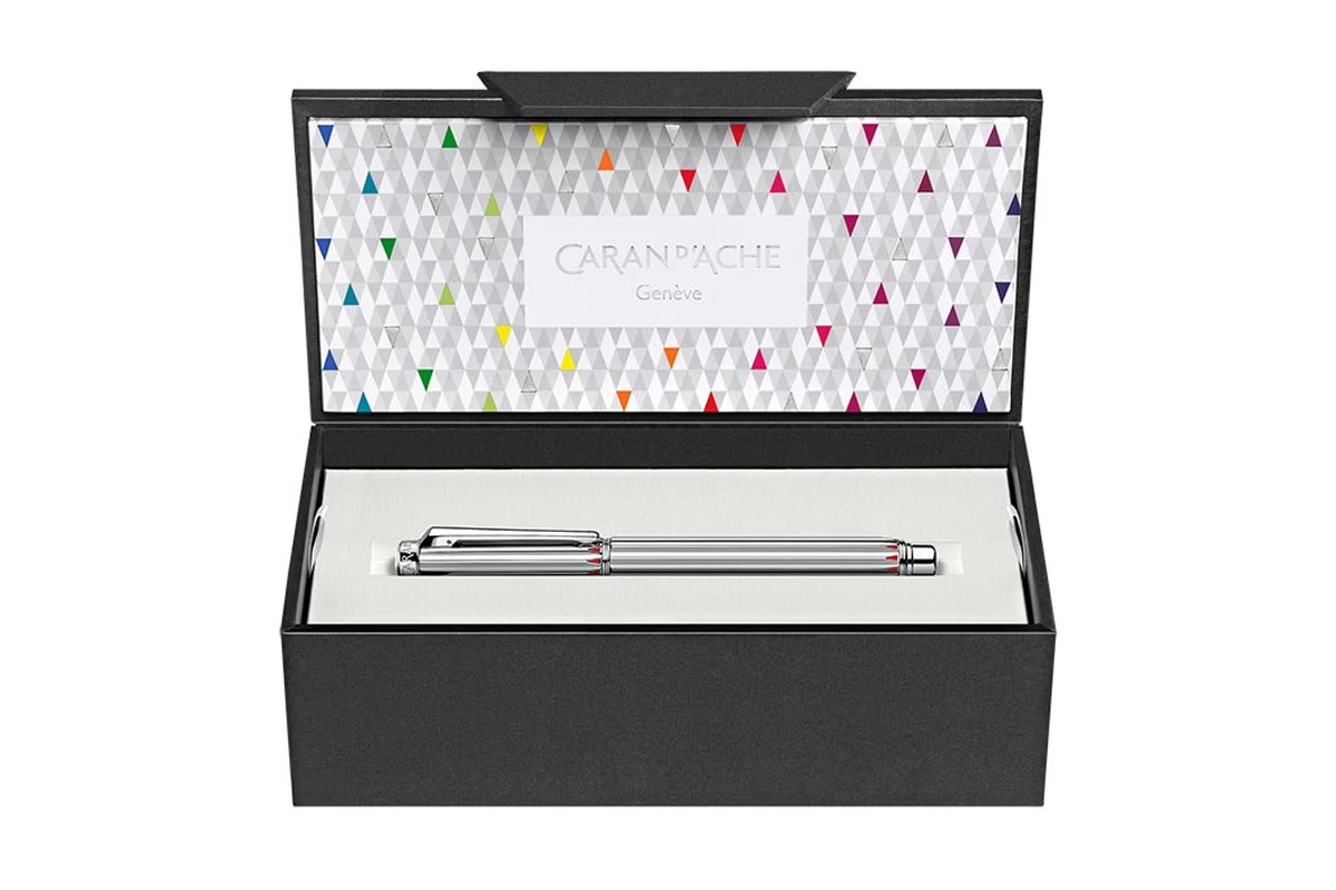 Caran D'Ache Varius Rainbow Limited Edition Vulpen 5 Caran D'Ache Varius Rainbow Limited Edition Vulpen - Afbeelding 5